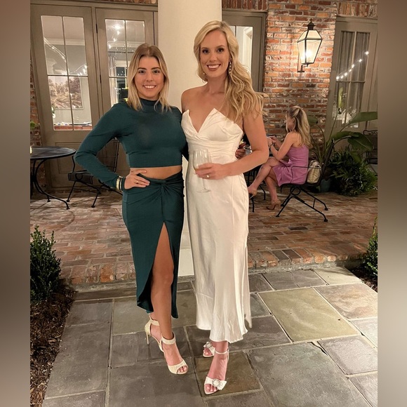 Esther & Co Giavanna Dress - Picture 8 of 9